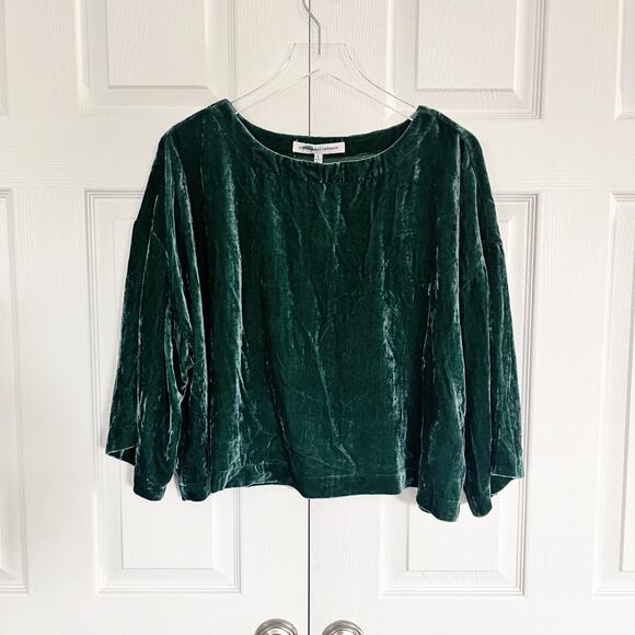 Cupcakes & Cashmere Anthropologie Christel Romantic Velvet Top - Picture 2 of 7